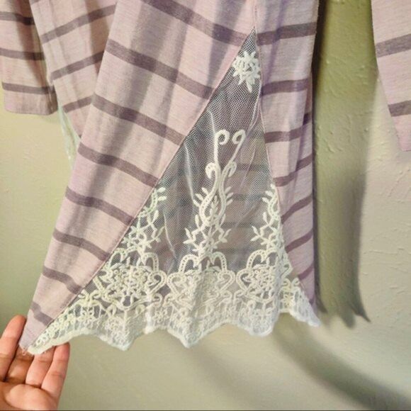 Red by BKE Purple Stripes Long Sleeve Tunic Top with Lace Side Details Sz. Small - Picture 8 of 10